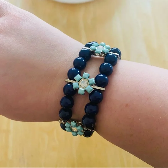 Blue Beaded Bracelet - Picture 4 of 4